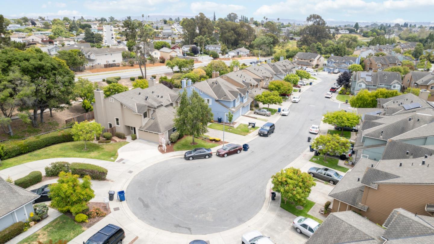 72 Bright View LN