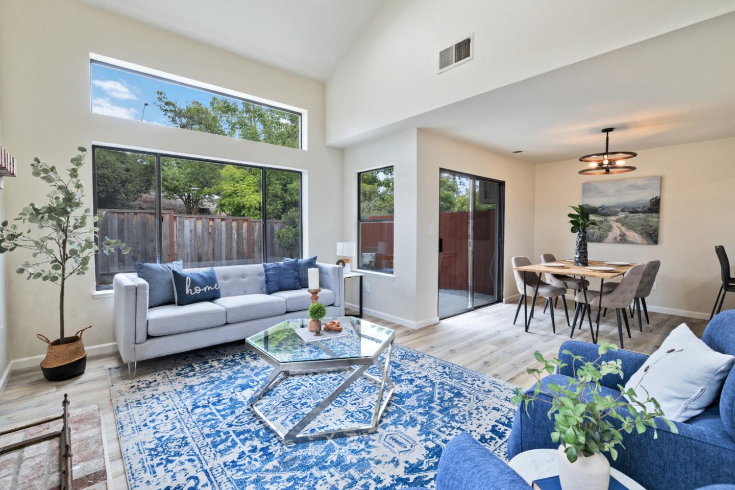 72 Bright View LN