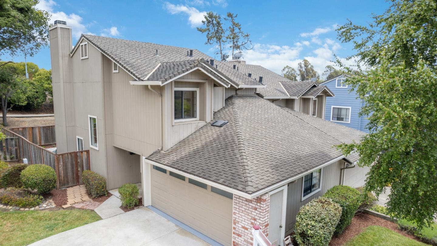 72 Bright View LN