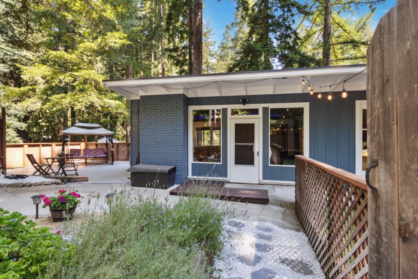 15424 Big Basin WAY