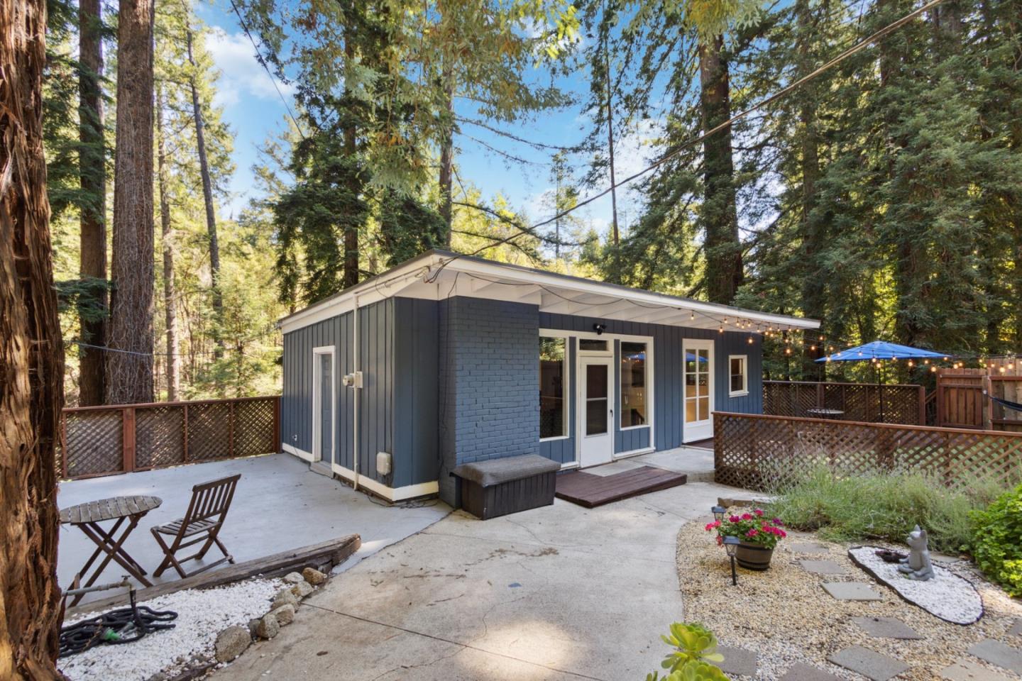 15424 Big Basin WAY