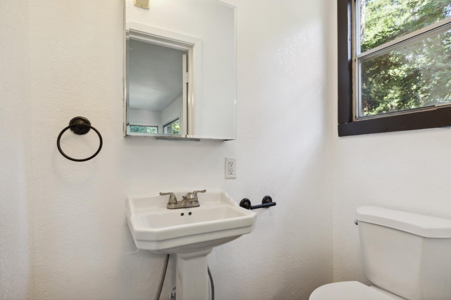 15424 Big Basin WAY