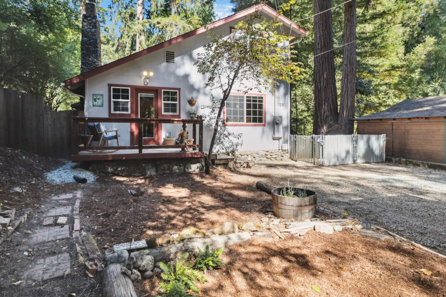 135 Irene AVE