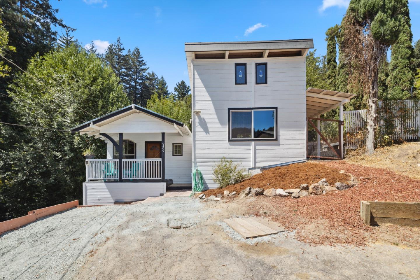 9409 Zayante DR