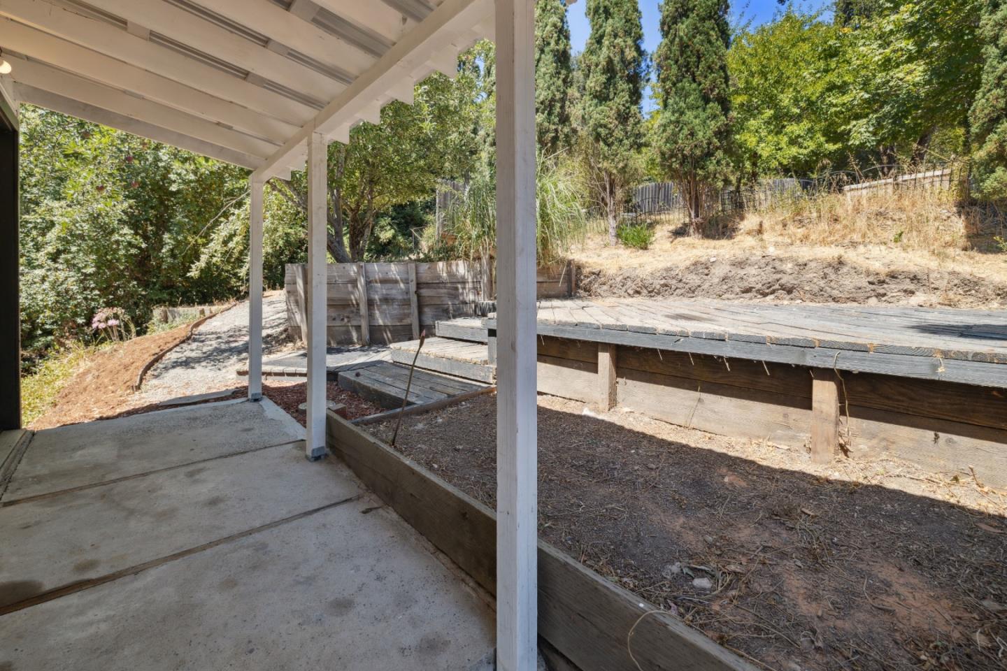 9409 Zayante DR