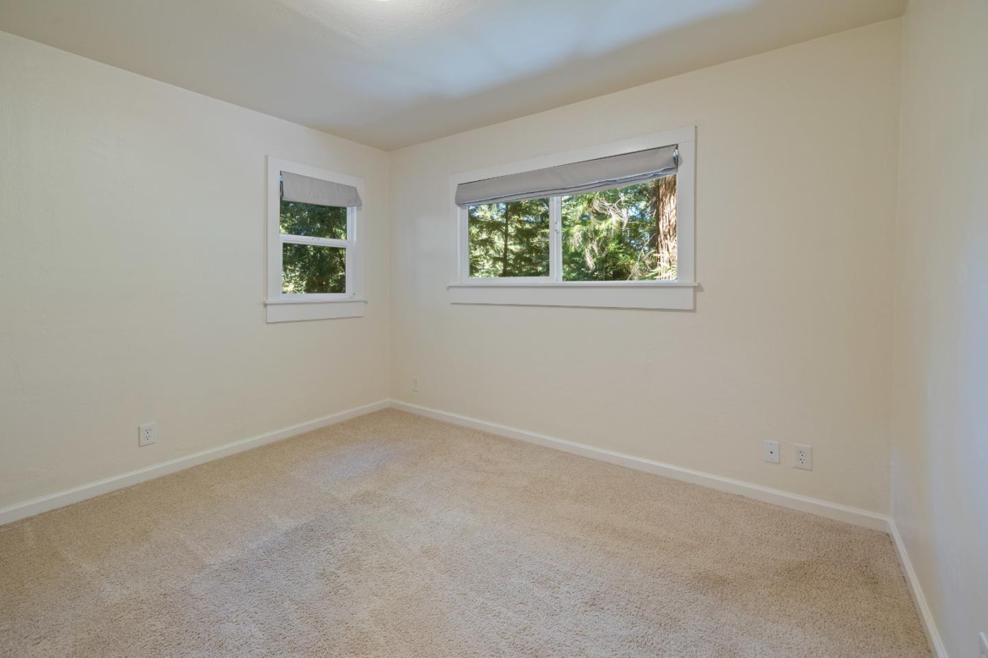 120 Greenwood RD