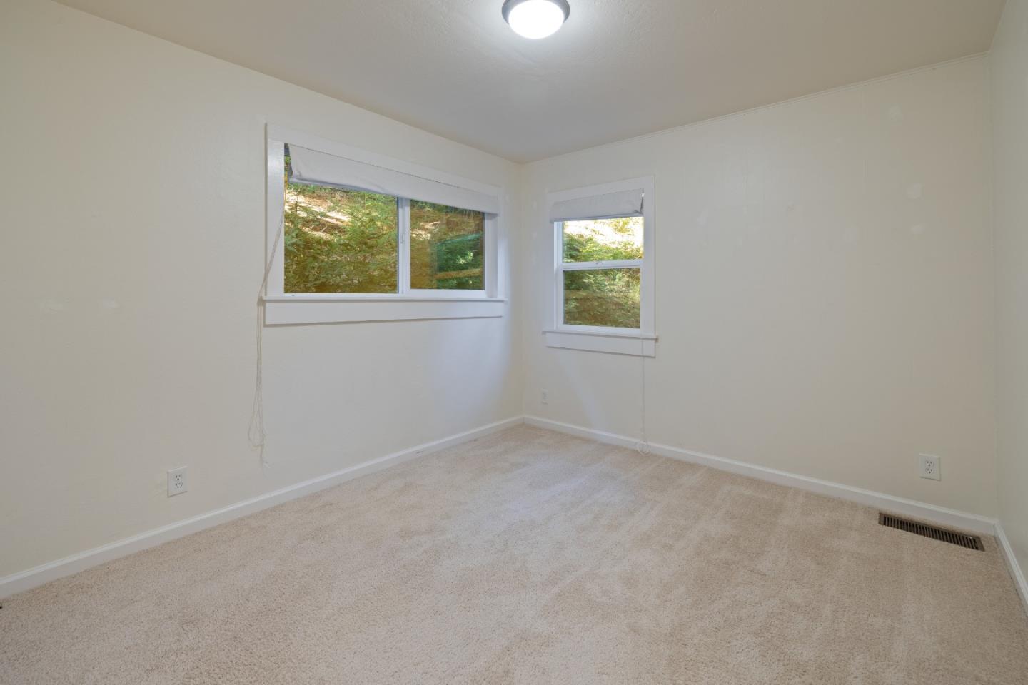120 Greenwood RD