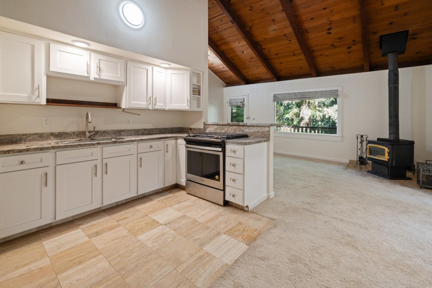 120 Greenwood RD