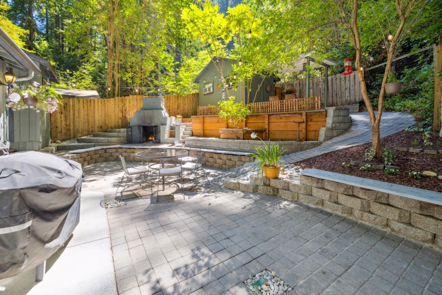 1590 Lockhart Gulch RD