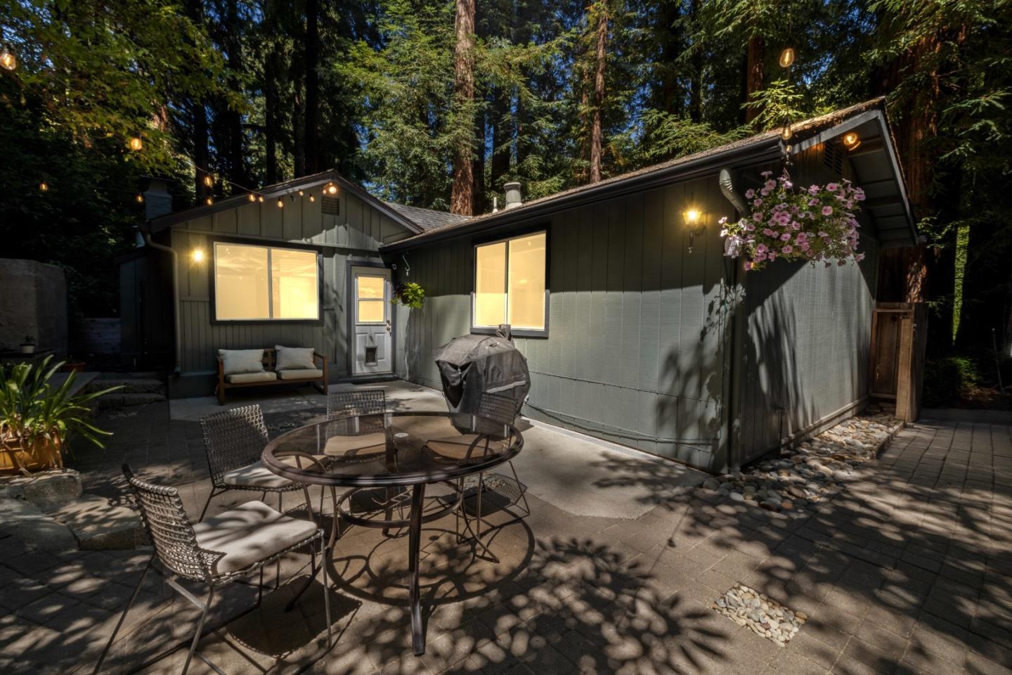 1590 Lockhart Gulch RD