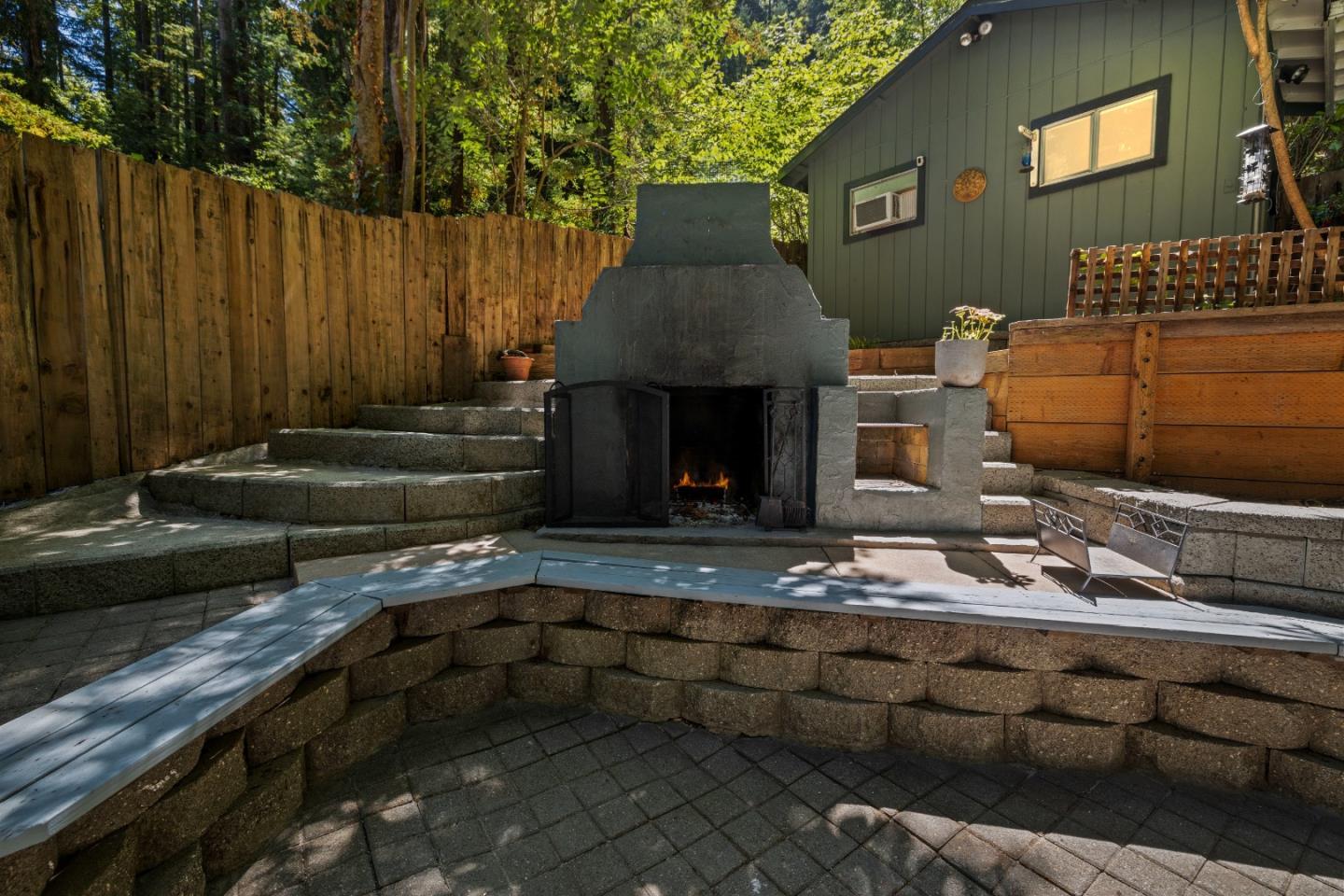 1590 Lockhart Gulch RD