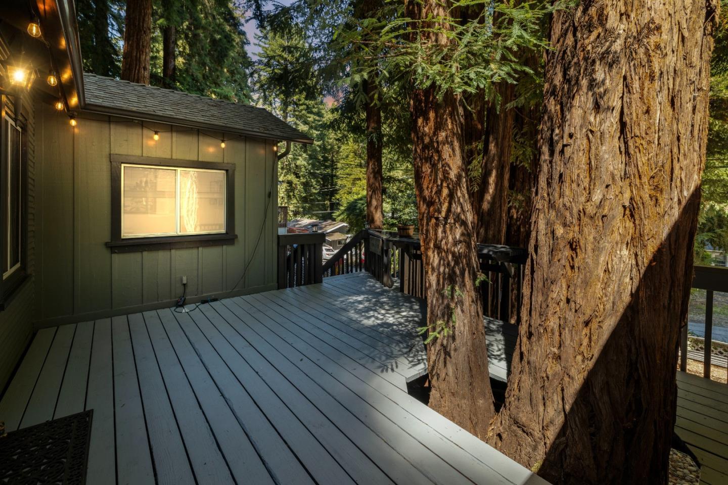 1590 Lockhart Gulch RD