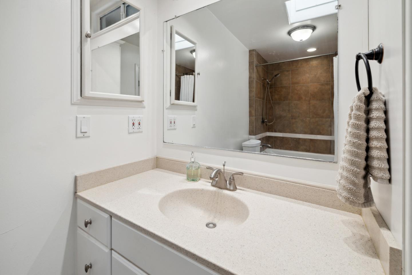 1590 Lockhart Gulch RD