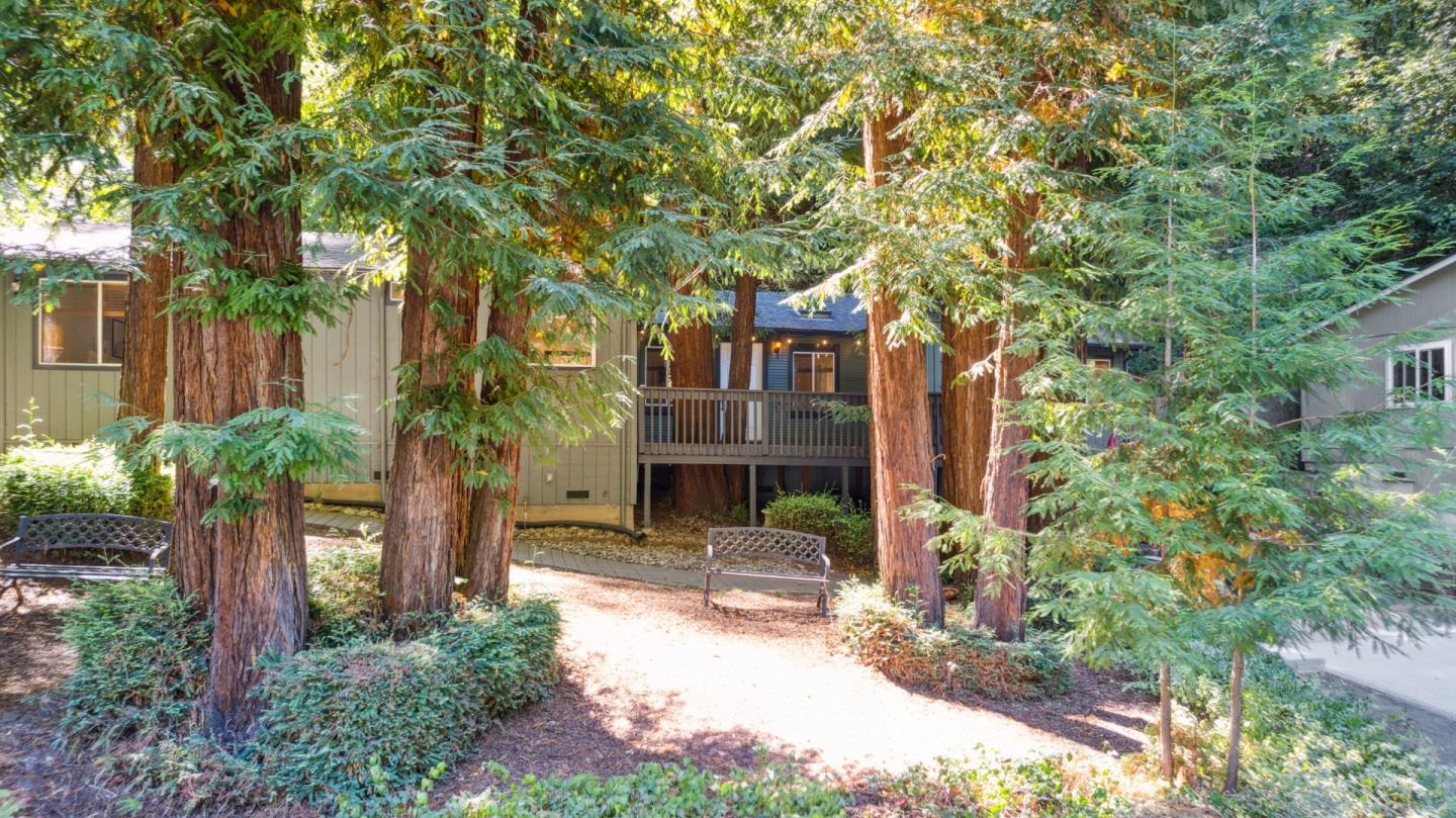 1590 Lockhart Gulch RD