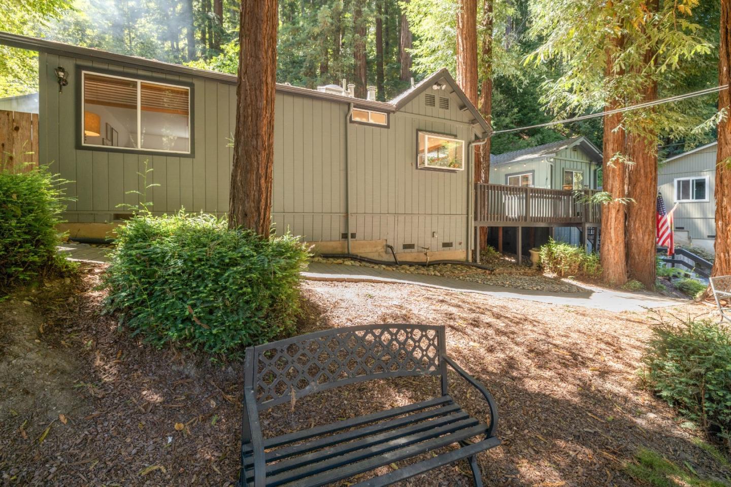 1590 Lockhart Gulch RD