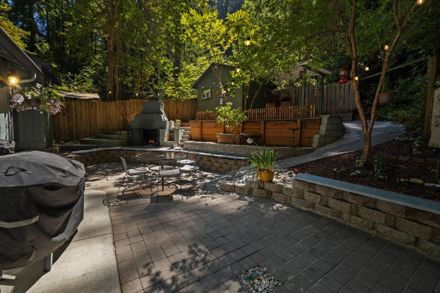 1590 Lockhart Gulch RD