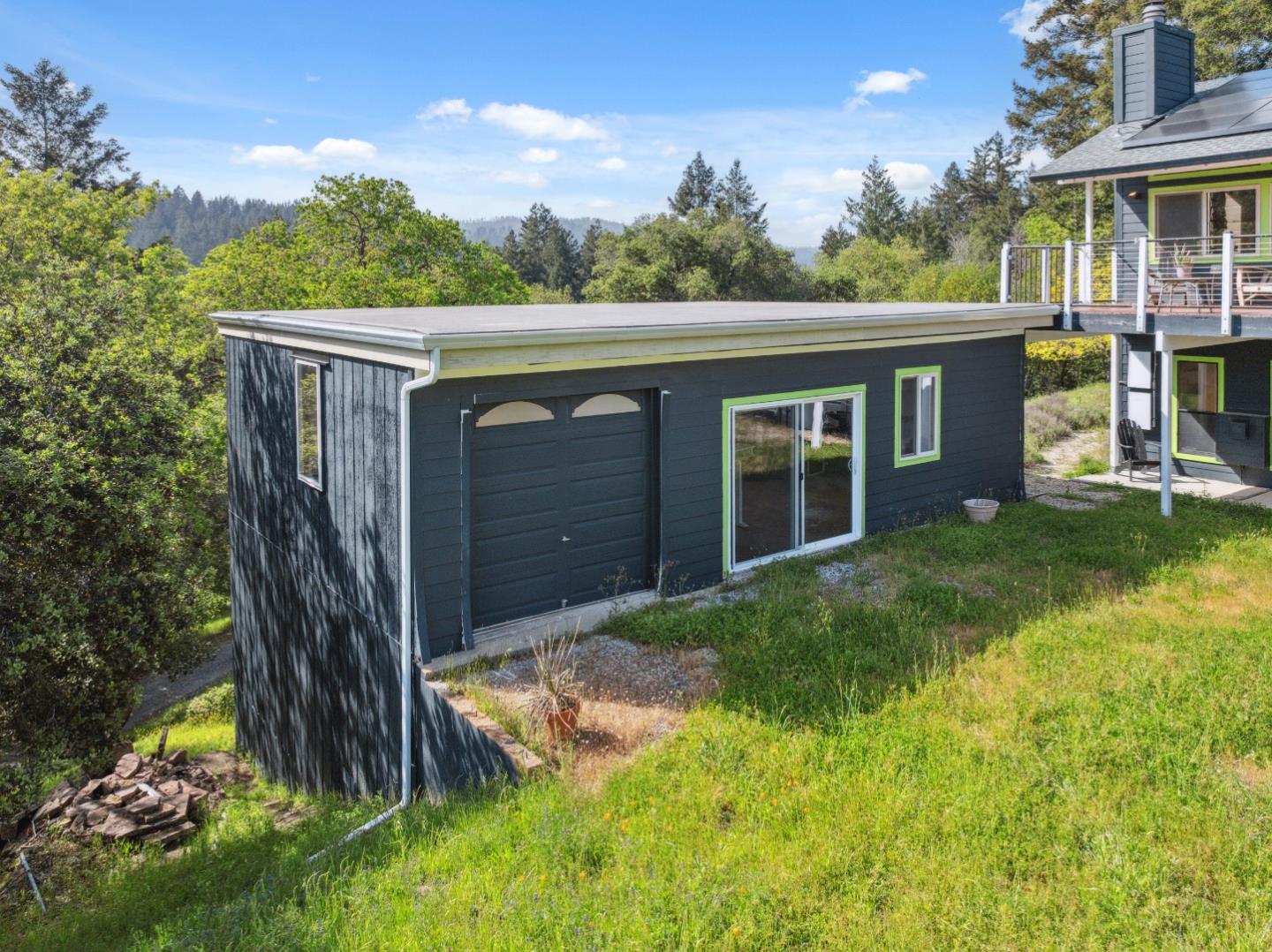 240 Buck Knoll RD