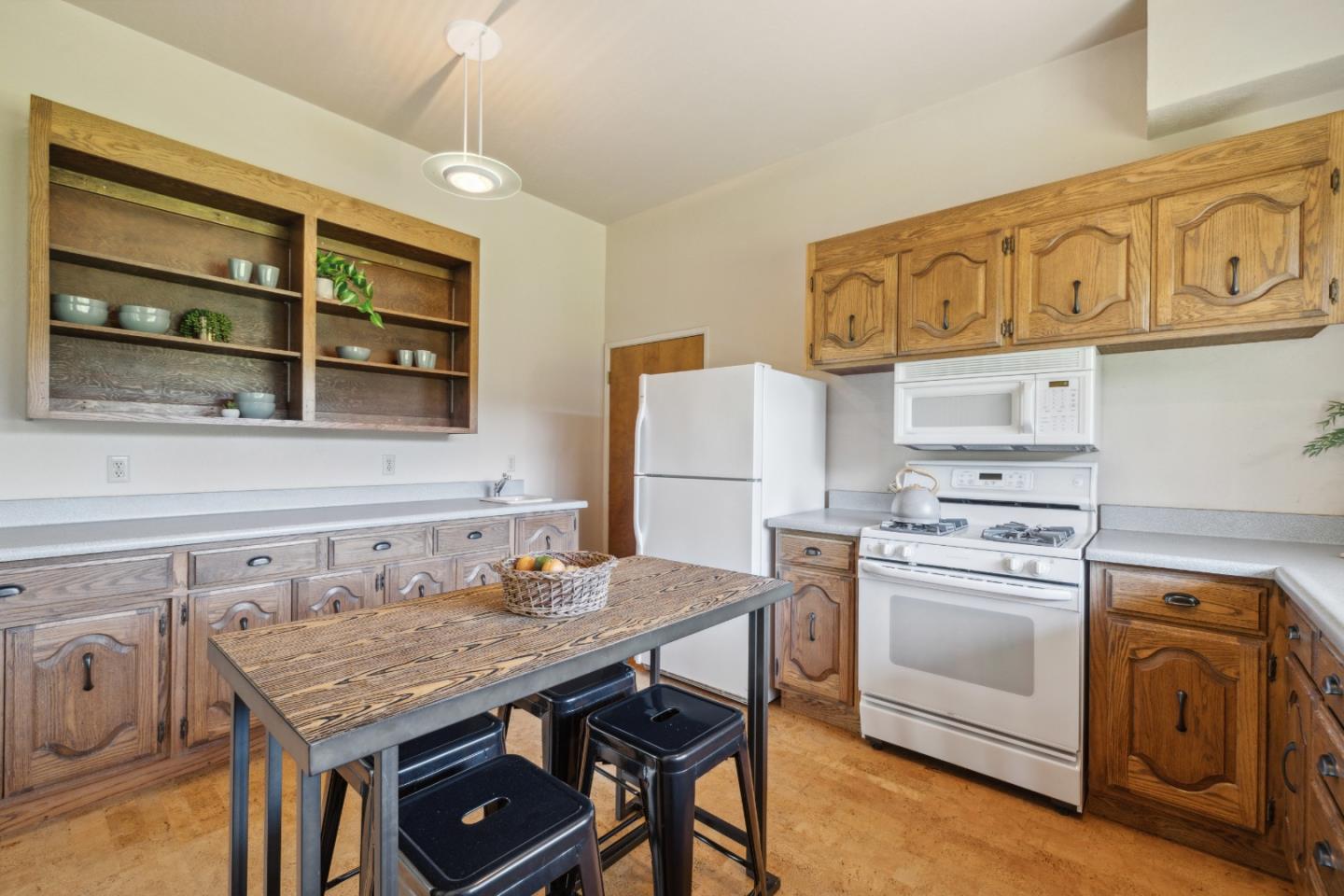 240 Buck Knoll RD