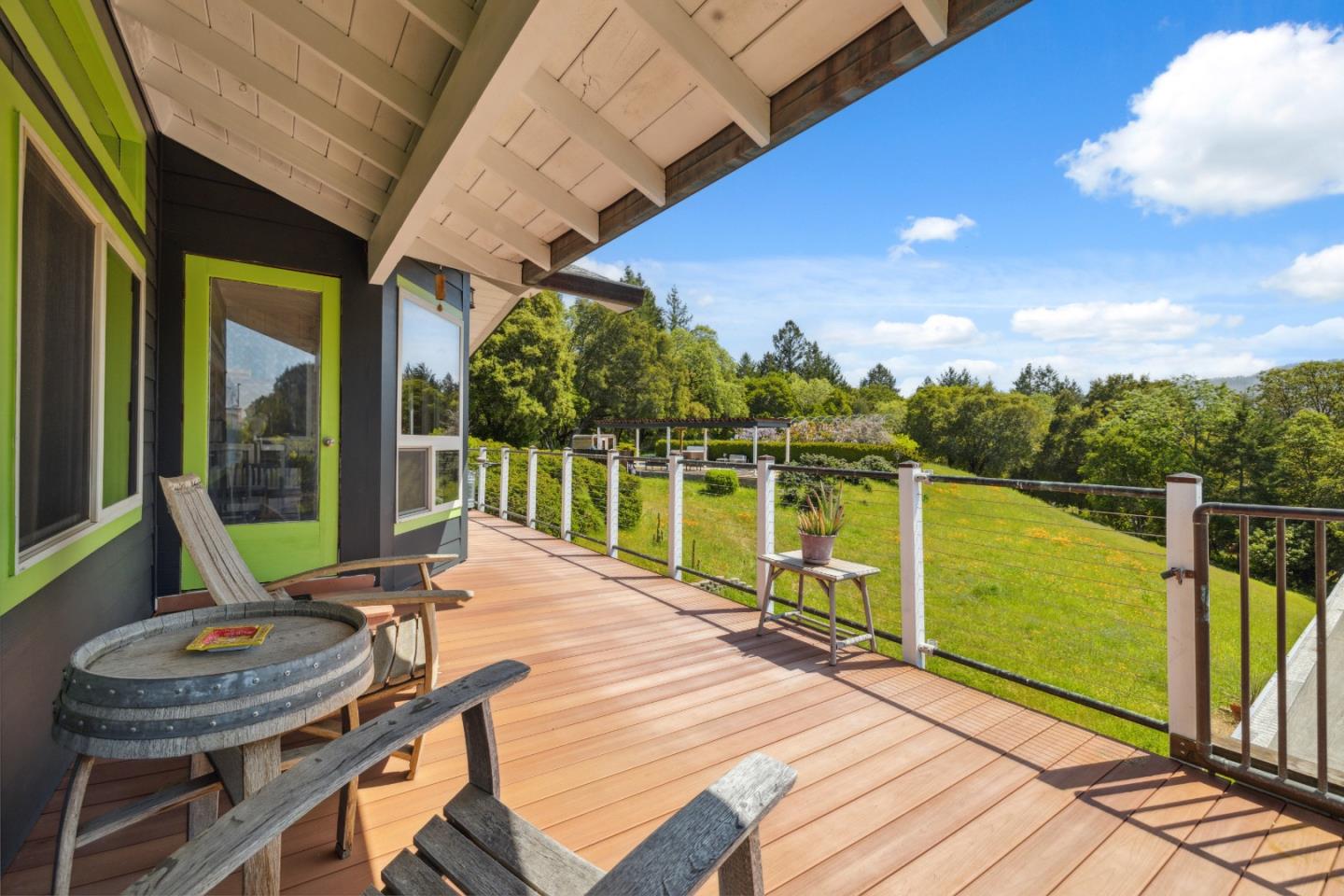 240 Buck Knoll RD