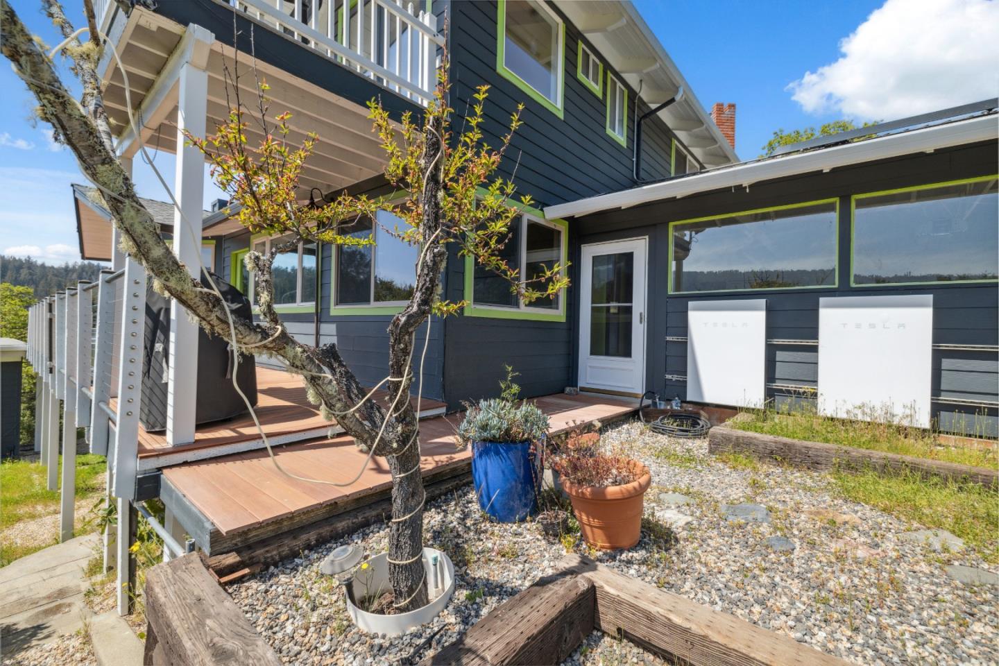 240 Buck Knoll RD