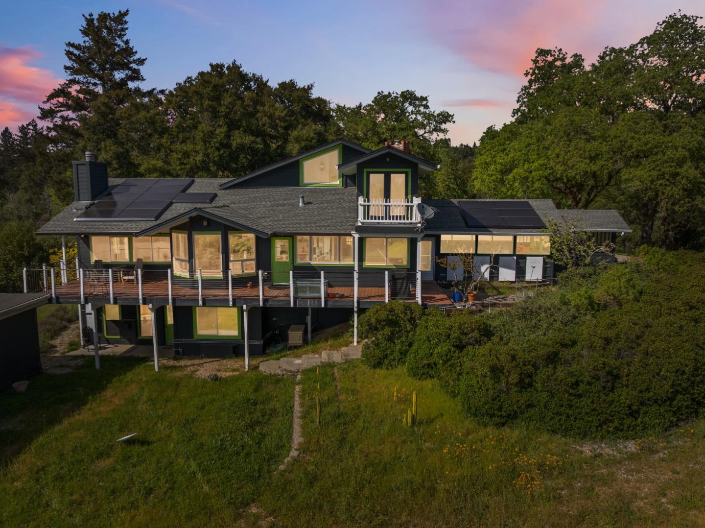 240 Buck Knoll RD