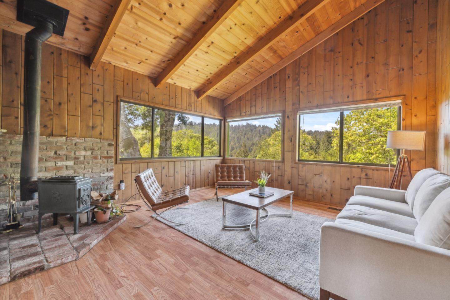 240 Buck Knoll RD