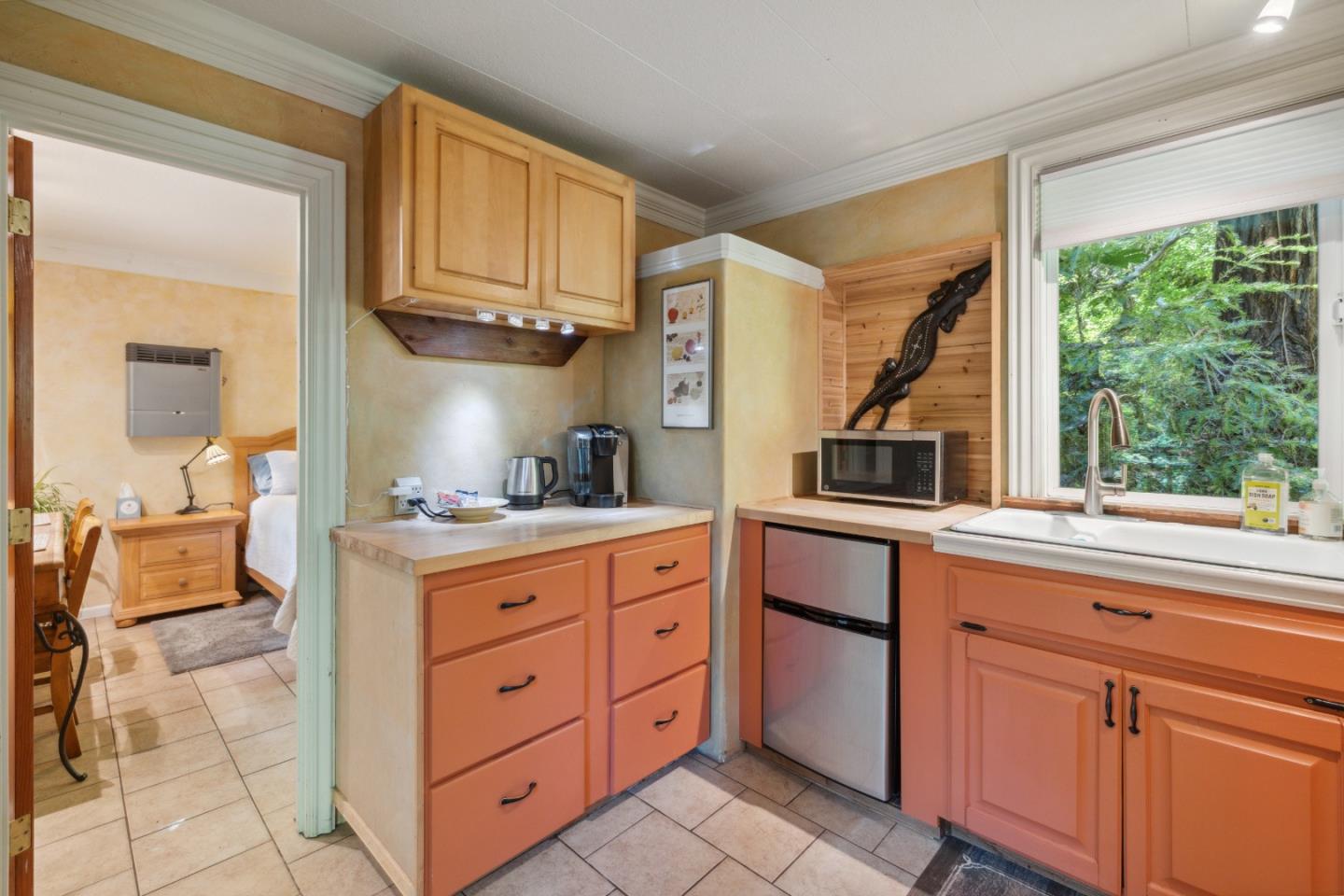 281 Olson RD