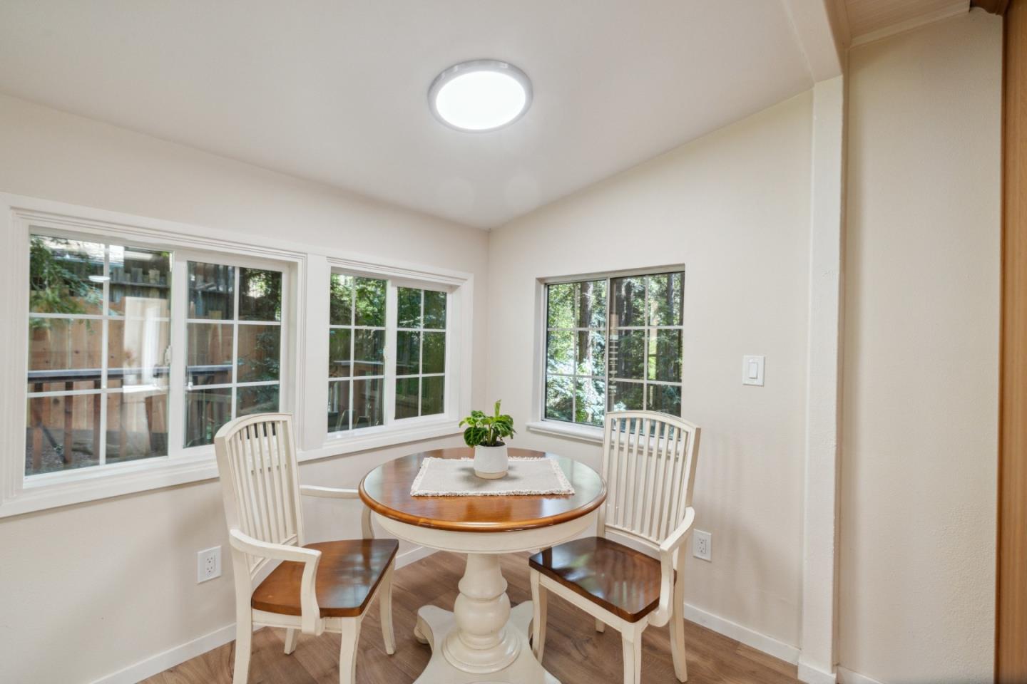 281 Olson RD