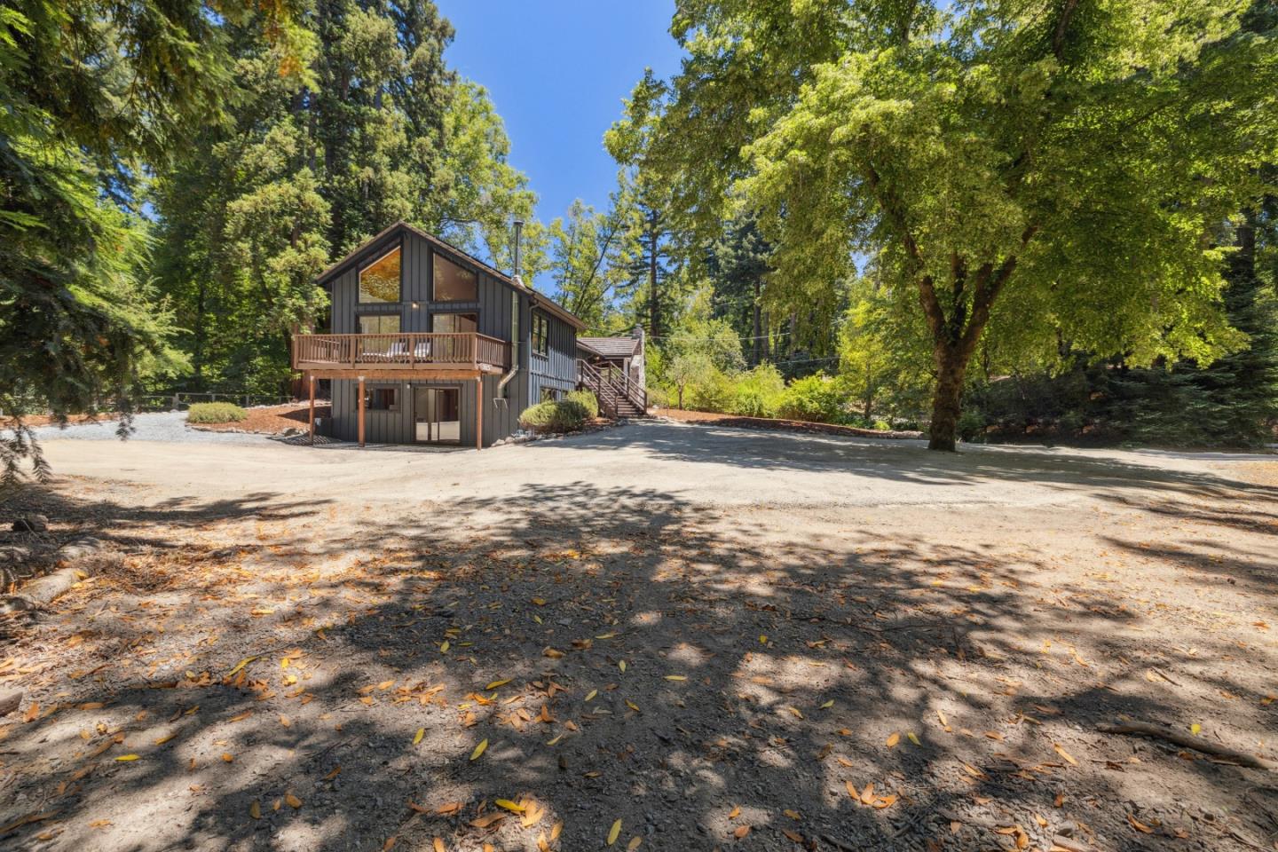 9925 Love Creek Road