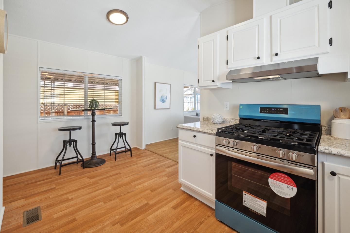 2565 Portola Drive Unit: 32
