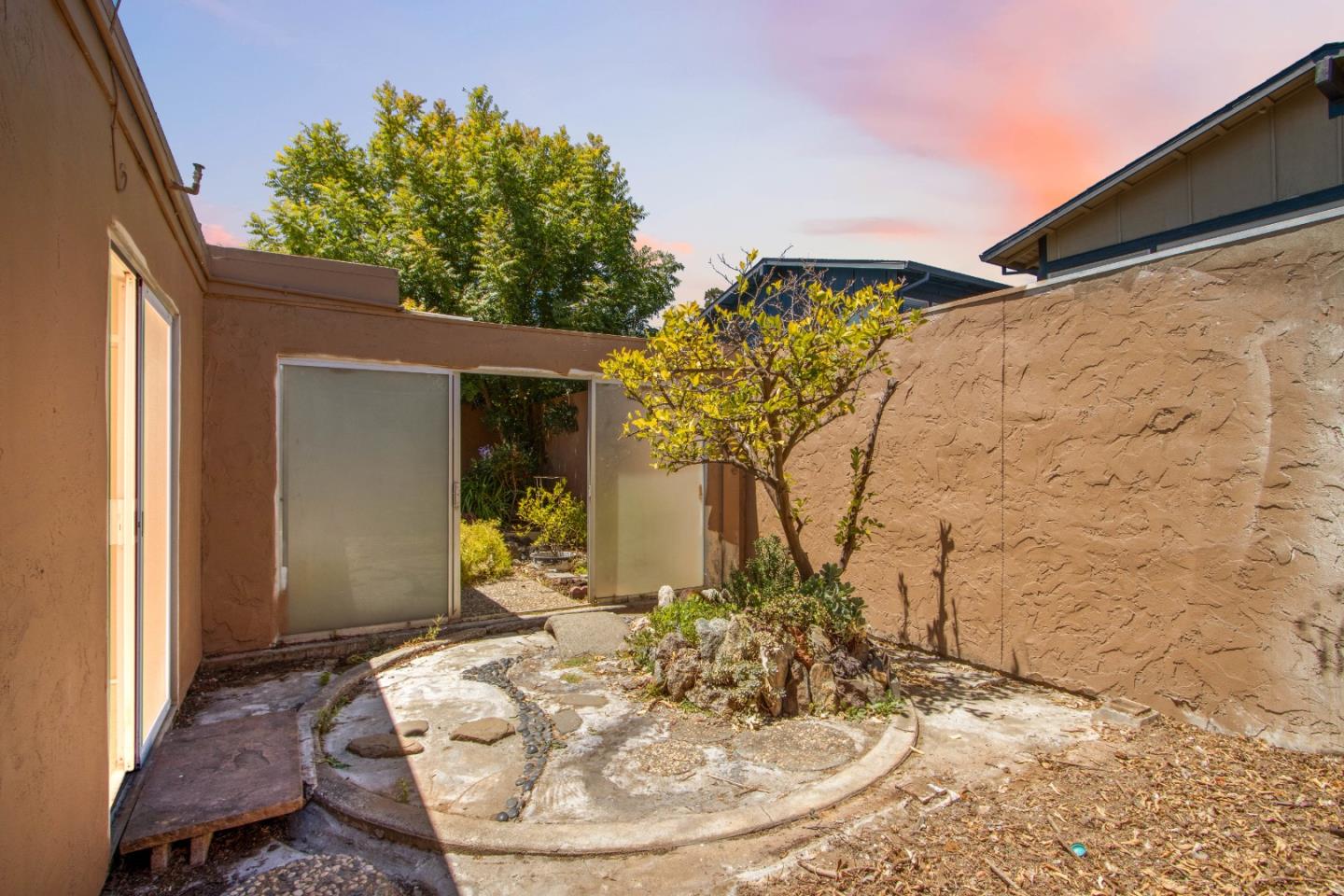 509 Crater Lake Court