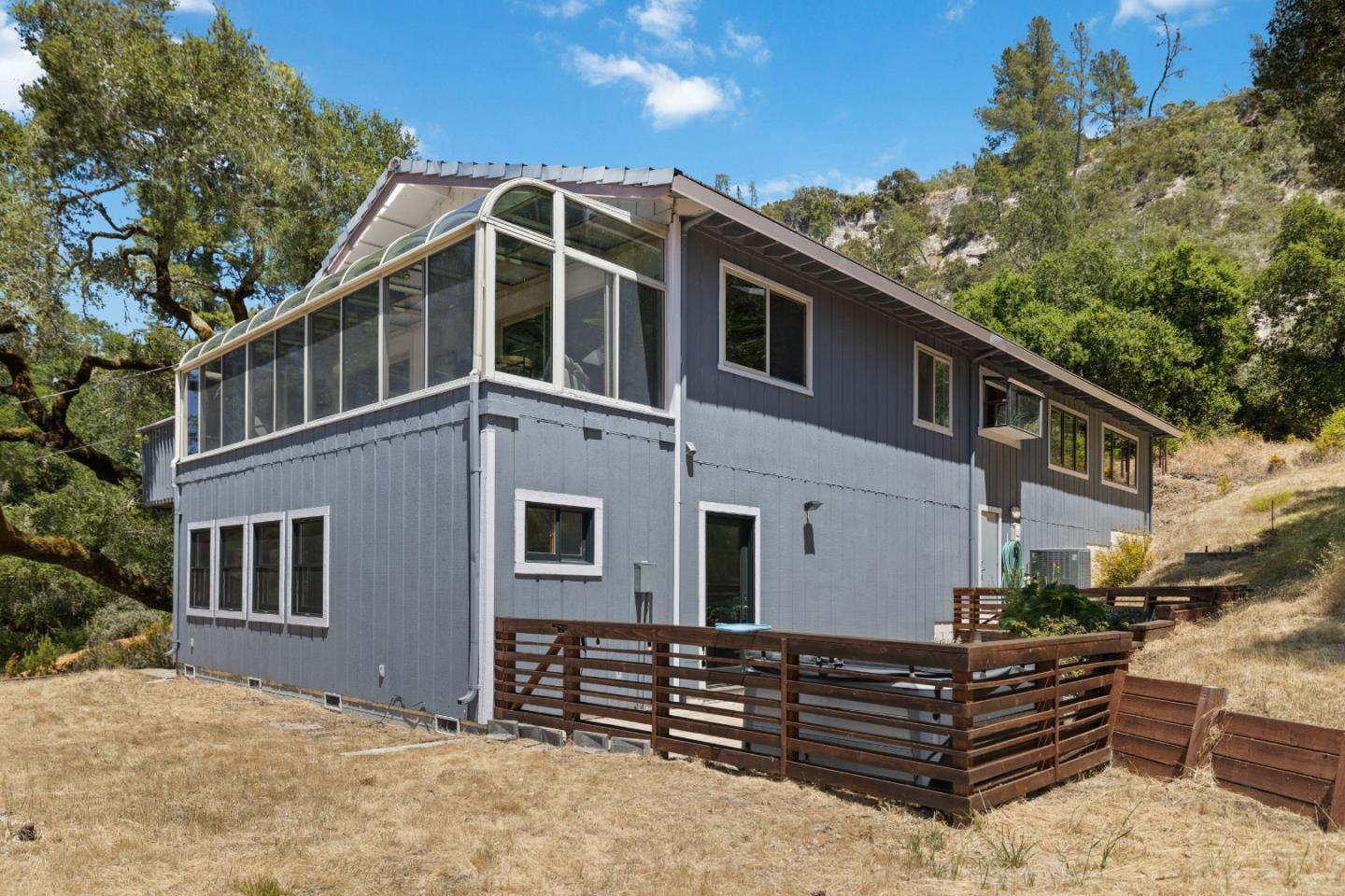 2203 Quail Hollow Road