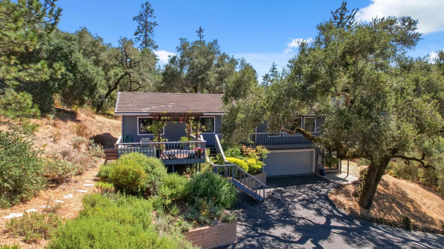 2203 Quail Hollow Road