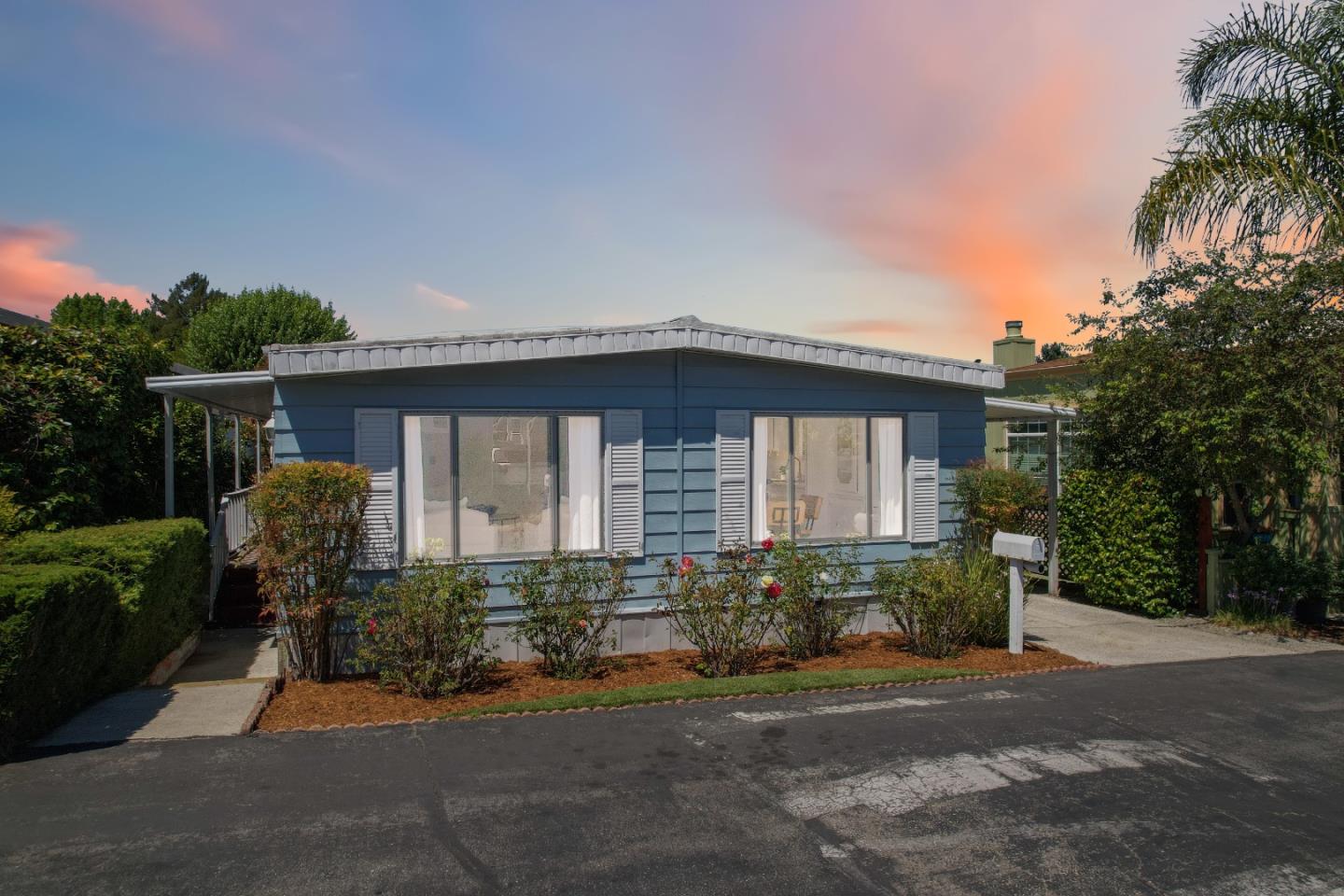 444 Whispering Pines Drive Unit: 89