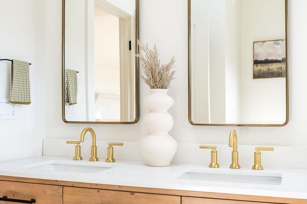 620 Manzanita Avenue