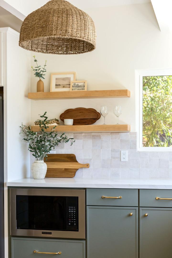 620 Manzanita Avenue