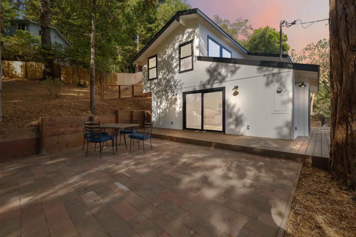 620 Manzanita Avenue
