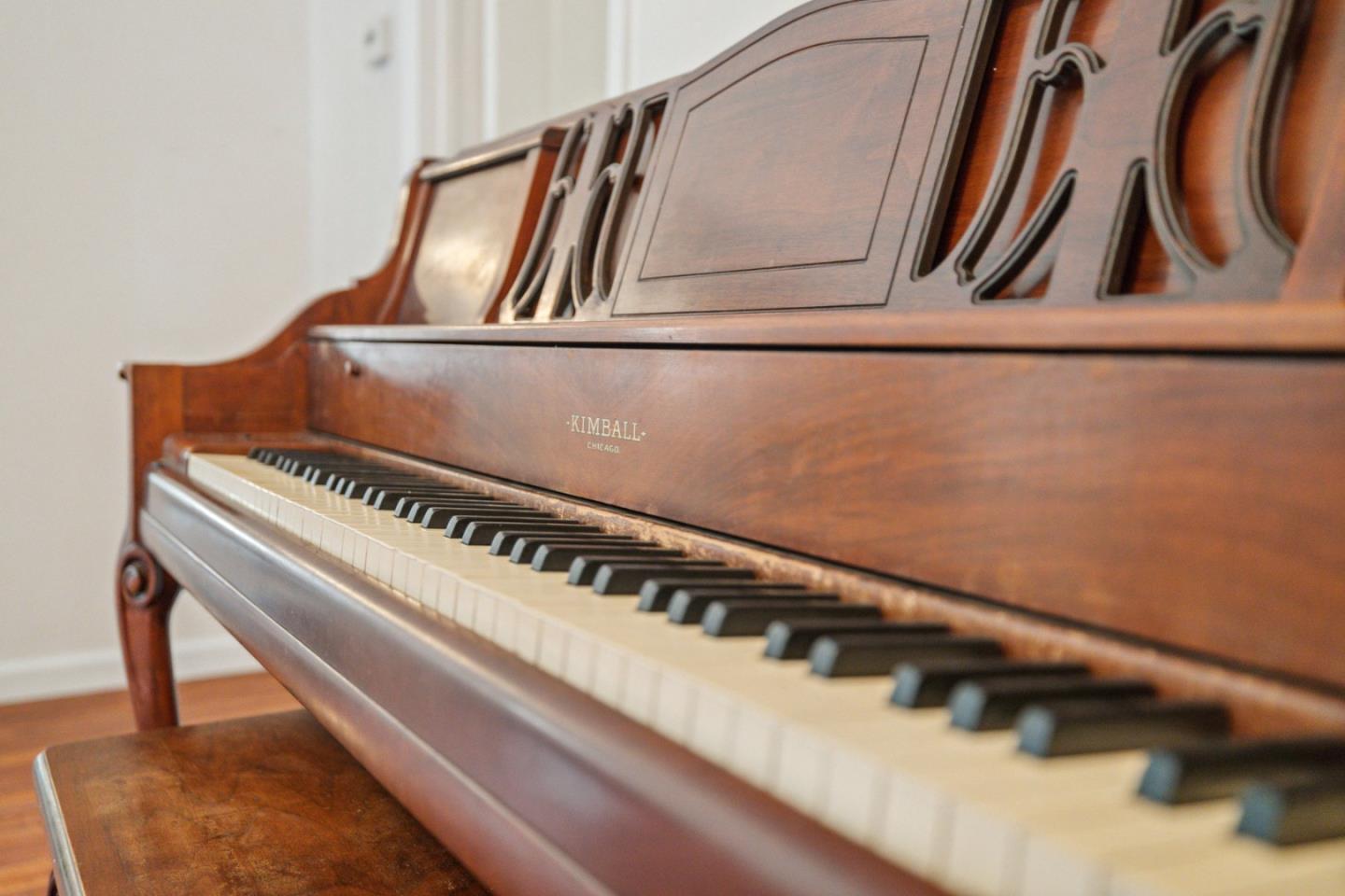 11349 Alameda Avenue