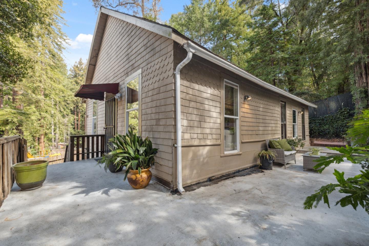 11349 Alameda Avenue