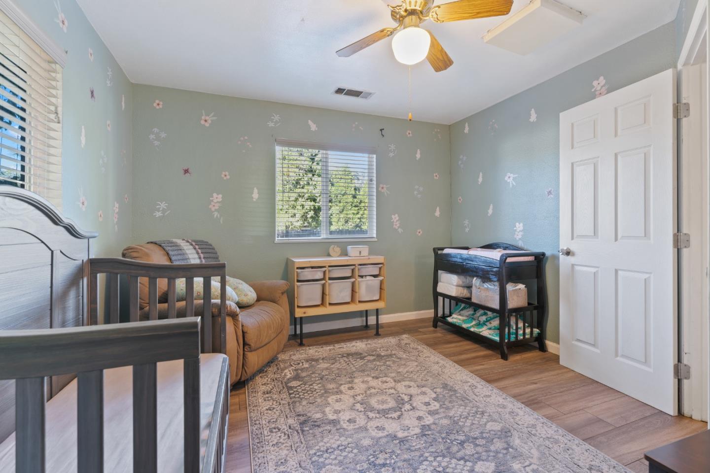 5367 Rosswood Lane
