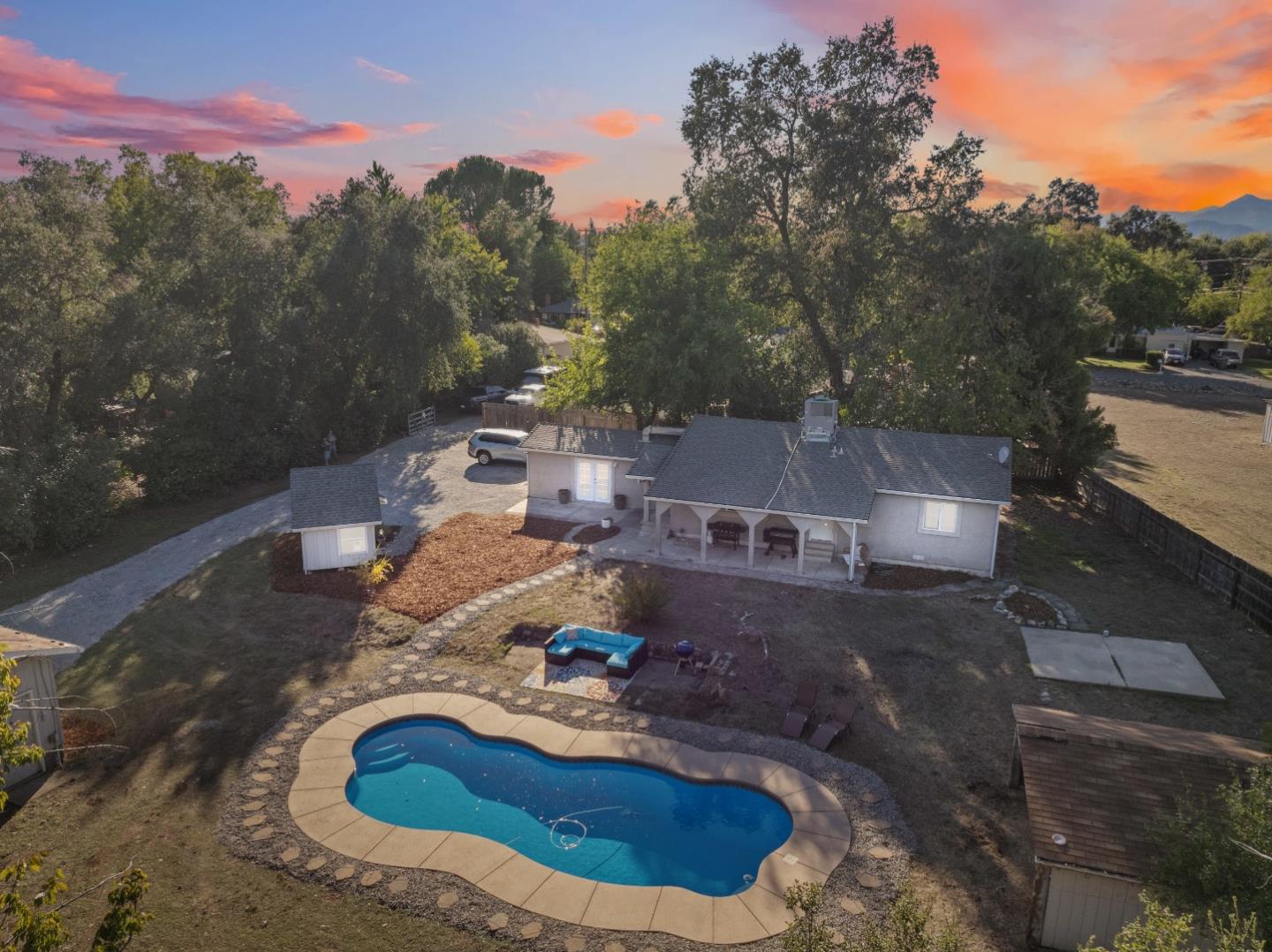 5367 Rosswood Lane