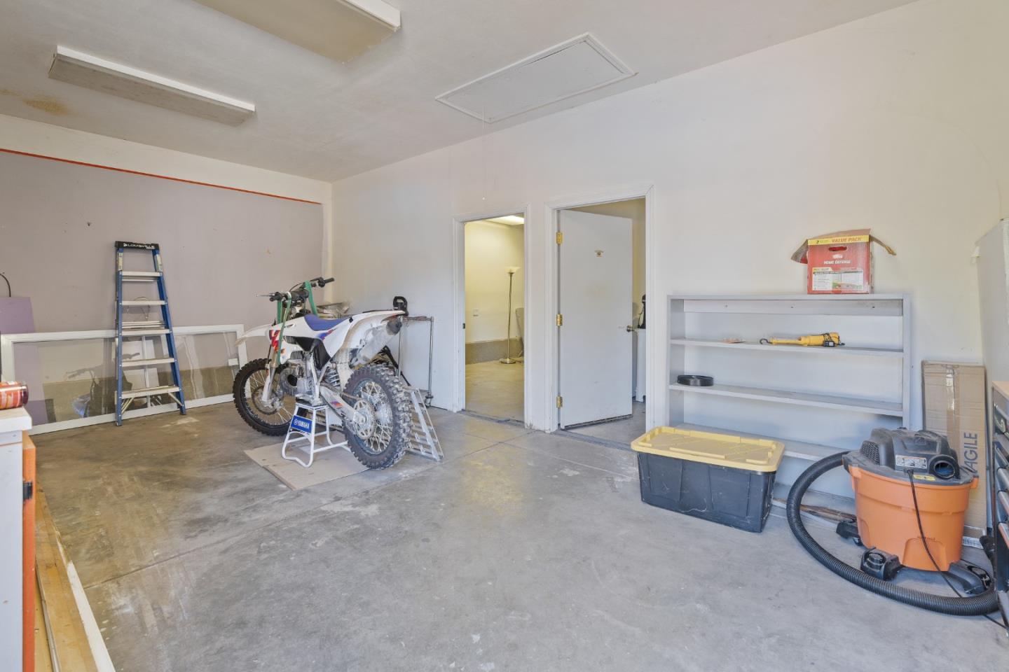 5367 Rosswood Lane