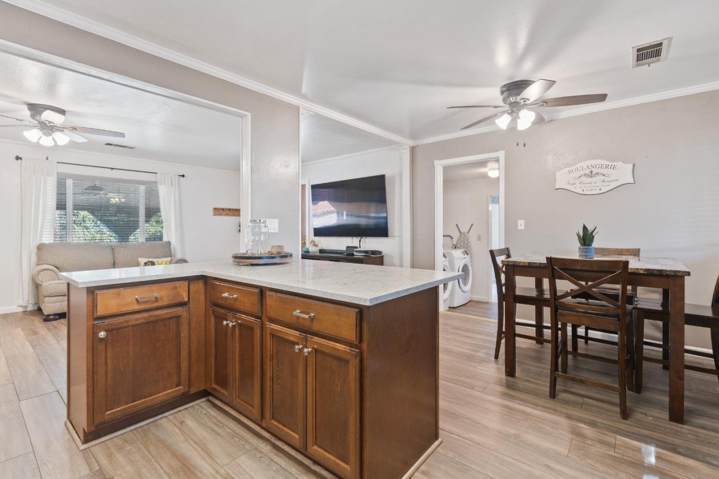 5367 Rosswood Lane