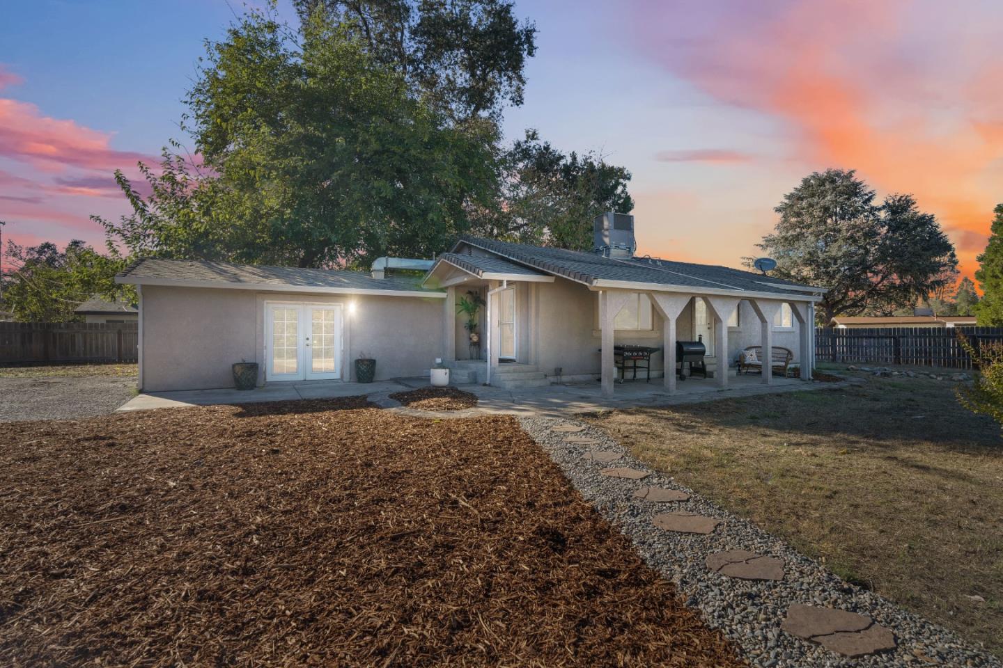 5367 Rosswood Lane