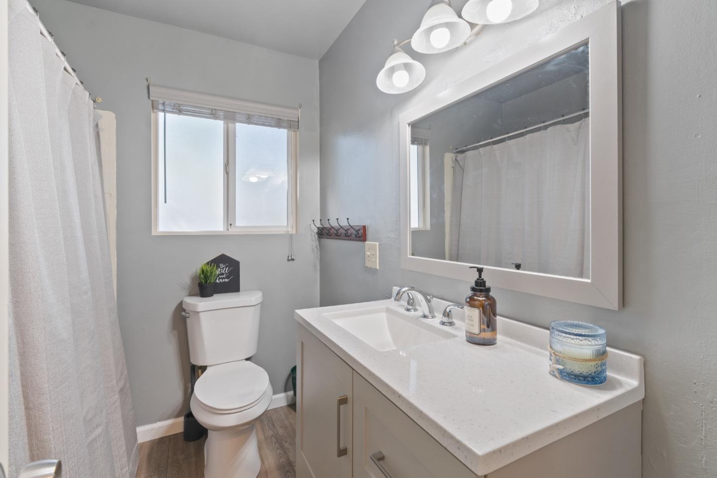 5367 Rosswood Lane