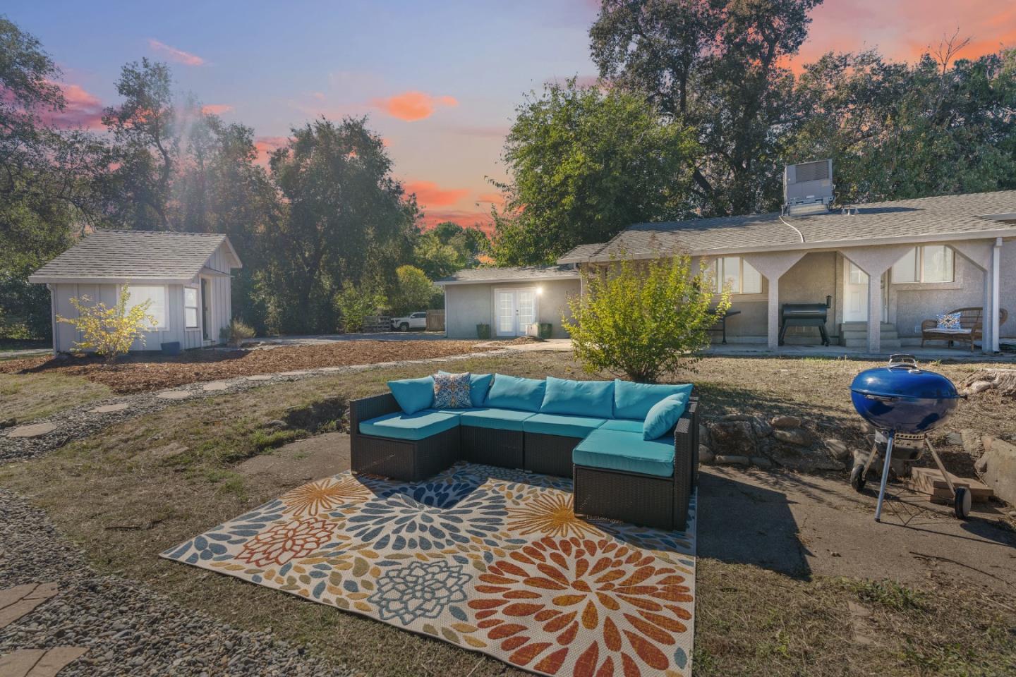 5367 Rosswood Lane