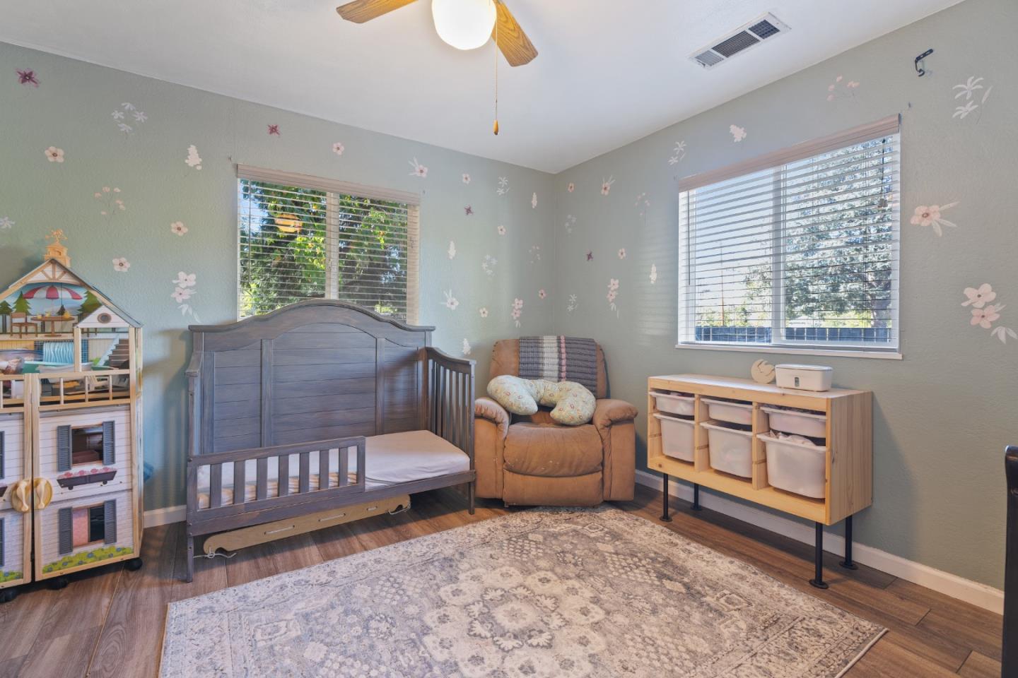 5367 Rosswood Lane