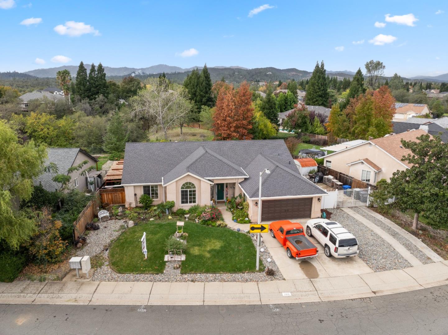 2920 Aspen Glow Lane