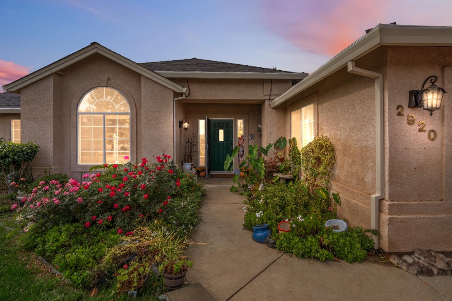 2920 Aspen Glow Lane