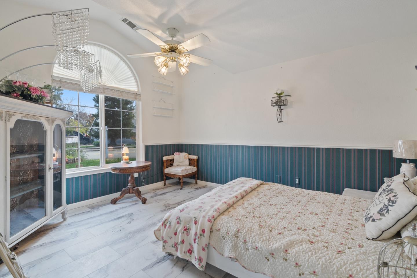 2920 Aspen Glow Lane